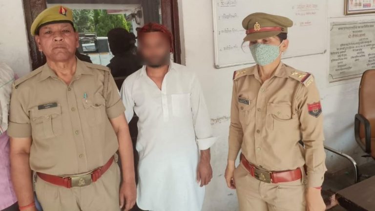 तीन तलाक के बाद सउदी अरब भागने की फिराक में था शौहर सलमान खान, आगरा पुलिस ने दबोचा, दूसरी निकाह की दे रहा था धमकी
