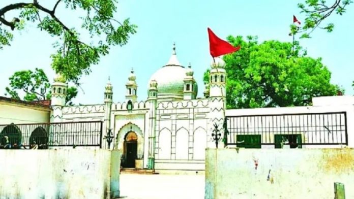 बड़े मियाँ छोटे मियाँ दरगाह