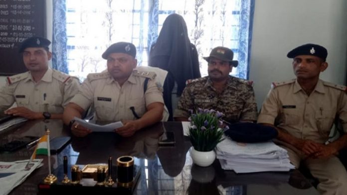झारखंड पुलिस, आलिम, झाड़फूँख, चतरा, बच्ची को अगरबत्ती से जलाया