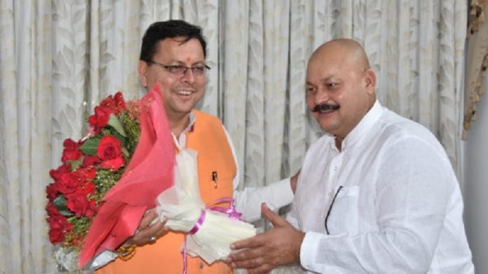 पुष्कर सिंह धामी, हरीश सिंह धामी