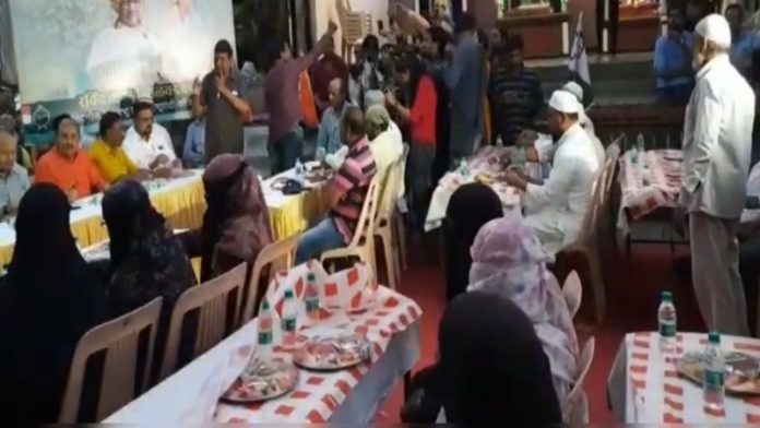 महाराष्ट्र पुणे NCP रोज़ा इफ्तार