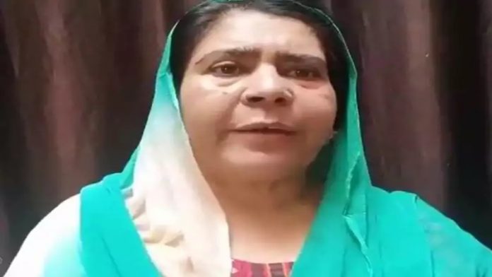 रुबिना खानम, सपा, धमकी