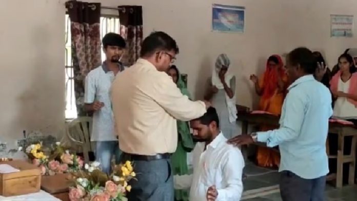 भोपाल, स्कूल, ईसाई धर्मांतरण