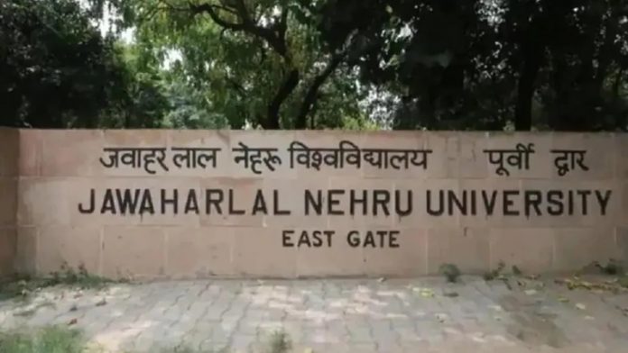 जेएनयू की छात्रा के साथ छेड़छाड़ के मामले में दिल्ली पुलिस का एक्शन