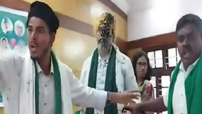 राकेश टिकैत, स्याही, बेंगलुरु