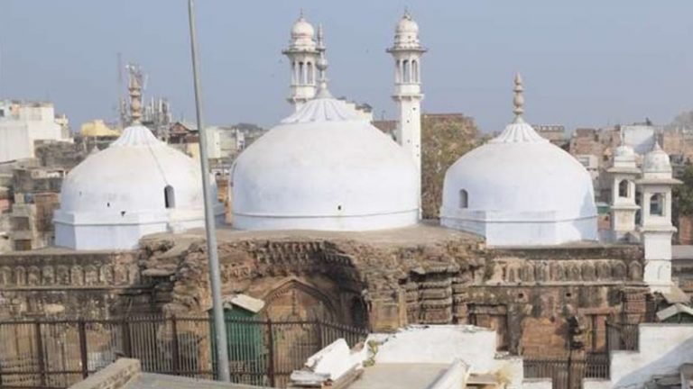 ज्ञानवापी विवादित ढाँचे में सर्वे के खिलाफ कोर्ट में मुस्लिम पक्ष: ओवैसी ने कहा- खून-खराबे का रास्ता खोल रही अदालत