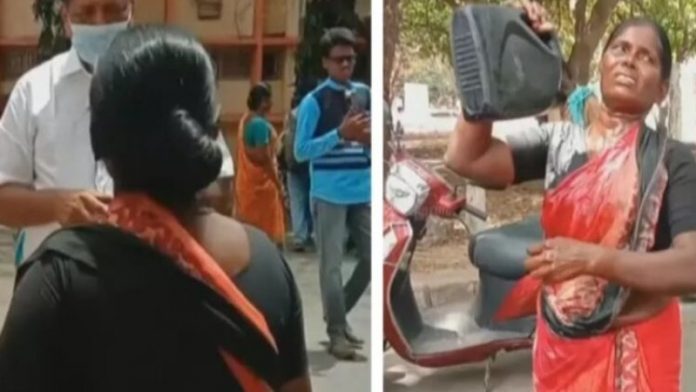 महिला ने की आत्मदाह की कोशिश