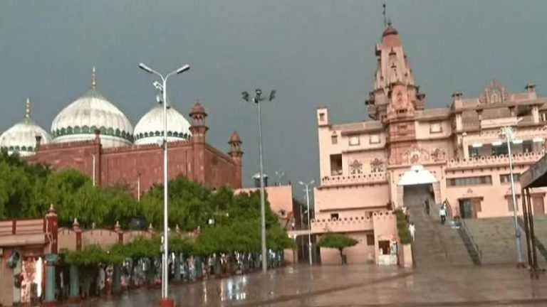 अब मथुरा शाही ईदगाह विवादित ढाँचे में सर्वे और वीडियोग्राफ़ी के लिए अदालत में प्रार्थना-पत्र, पूछा – ज्ञानवापी में हो सकता है तो यहाँ क्यों नहीं?
