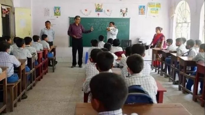 सूरत सरकारी स्कूल