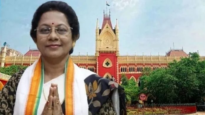 टीएमसी नेता आलो रानी सरकार का नाम बांग्लादेश की वोटर लिस्ट में है