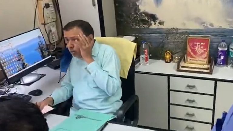 NCP के गुंडों ने भाजपा प्रदेश प्रवक्ता को दफ्तर में घुस कर पीटा, कोई गिरफ़्तारी नहीं: फेसबुक पर डाली थी कविता