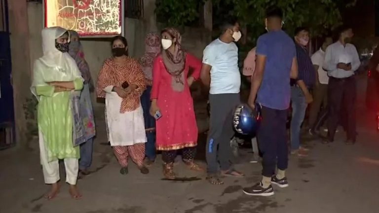 दिल्ली में खेल-खेल का झगड़ा पत्थरबाजी में बदला: वेलकम में दलितों पर मुस्लिम भीड़ के हमले का आरोप, दंगे की धाराओं में FIR