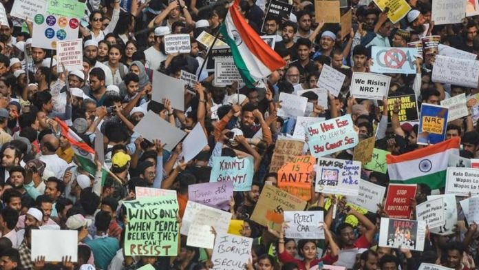 हिंसा से भारत को लगी तगड़ी आर्थिक चोट