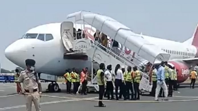पटना, स्पाइसजेट फ्लाइट, आग