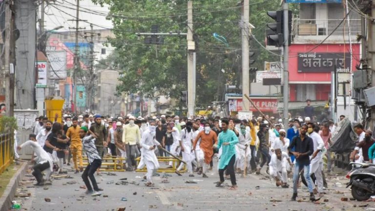 ‘गैंग्स ऑफ वासेपुर’ से राँची में हिंसा फैलाने वाला नवाब चिश्ती गिरफ्तार: दंगा भड़काने में 2 बार पहले भी जा चुका है जेल, अब तक 29 पकड़ाए