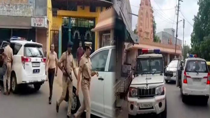 गुजरात आणंद सांप्रदायिक हिंसा