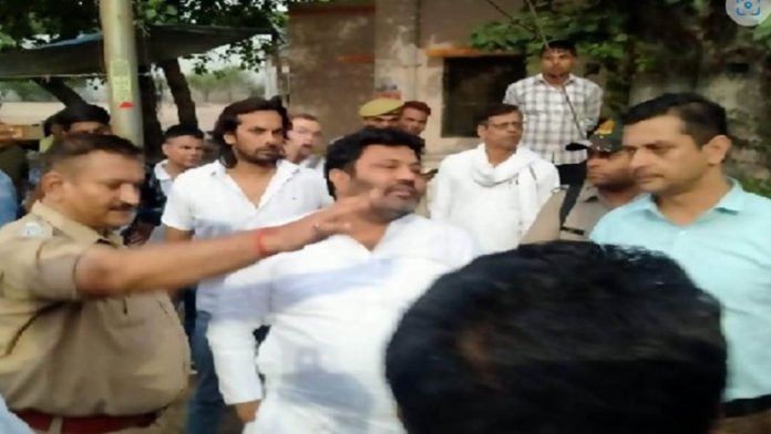 सपा नेता कमाल अख्तर