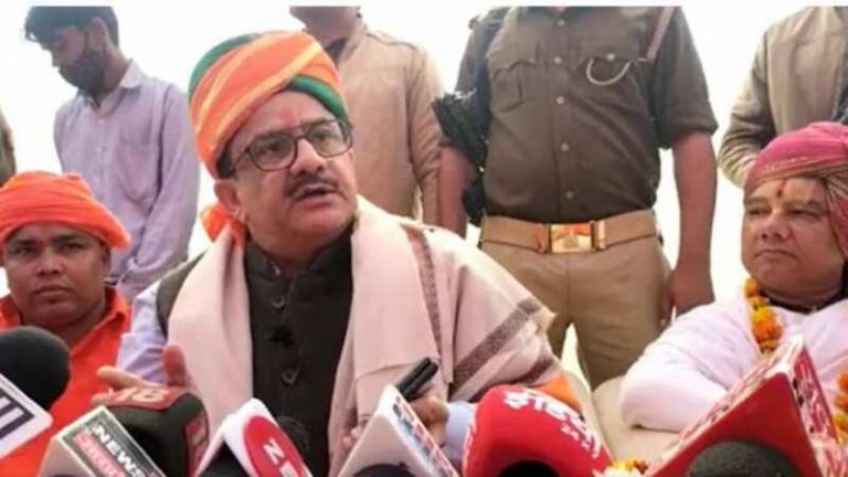 ’48 घंटे में तेरे पूरे खानदान की मुंडी निकाल लूँगा’: जितेंद्र त्यागी को आतंकी इक़बाल कासकर के नाम पर  ‘दुबई से धमकी’, CM योगी से गुहार
