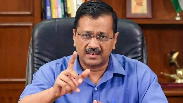 अरविंद केजरीवाल कराएँ दिल्ली के युवाओं को फ्री इंग्लिश स्पीकिंग कोर्स