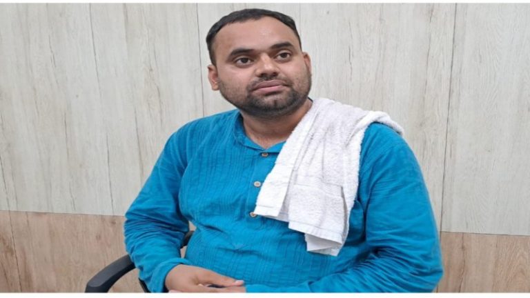 बिहार के जिस प्रोफेसर के ‘वेतन लौटाने’ पर लिबरल लहालोट, उनके खाते में केवल ₹968.95-फिर भी काट दिया ₹23.82 लाख का चेक: अब माँग रहे माफी