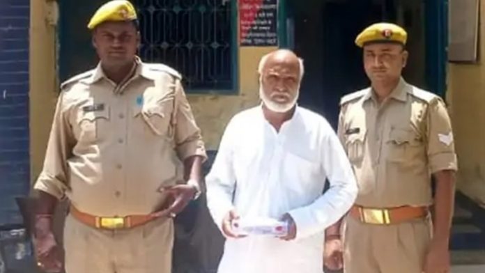 बकरीद पर आजमगढ़ में व्यक्ति ने की हर्ष फायरिंग