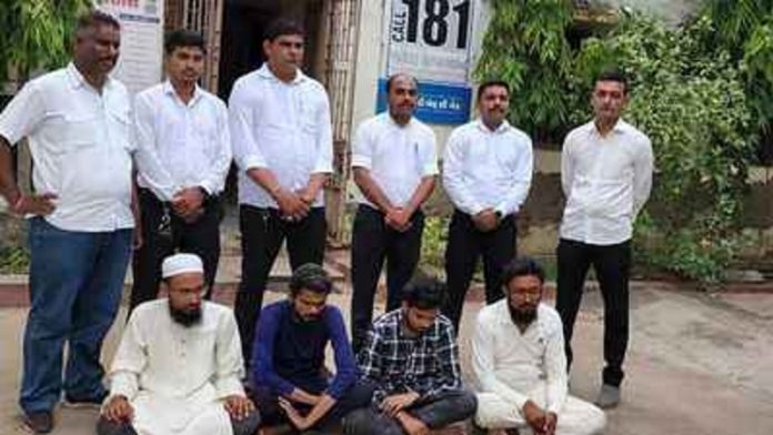 गुजरात फेक आईपीएल