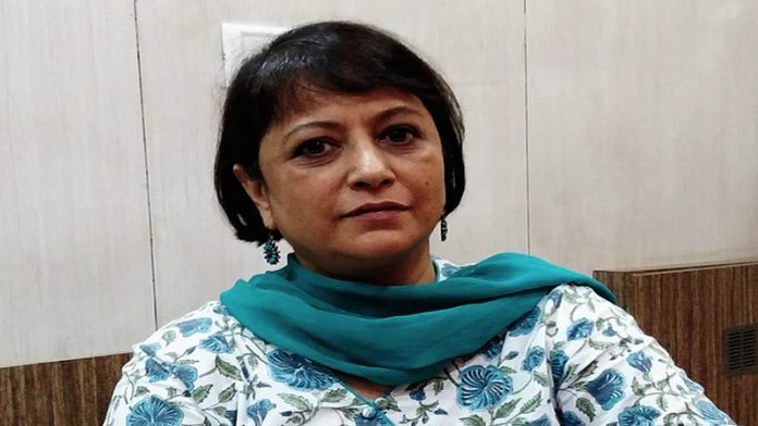 पत्रकार सुचेता दलाल