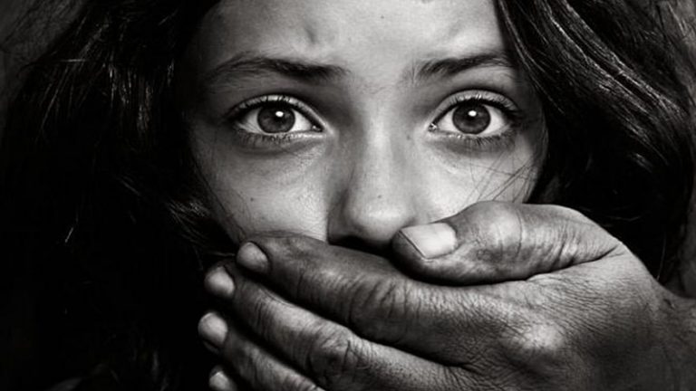 ट्रस्ट की आड़ में 12 नाबालिग लड़कियों की तस्करी, केरल के पादरी समेत तीन को रेलवे पुलिस ने कोझिकोड में किया गिरफ्तार