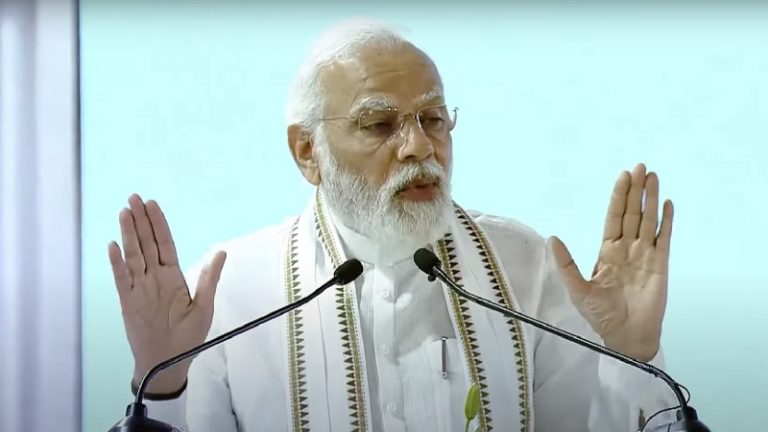 देवघर में एयरपोर्ट-AIIMS समेत झारखंड को ₹16,000 करोड़ की सौगात, बोले PM मोदी – बाबा धाम आकर हर किसी का मन हो जाता है प्रसन्न