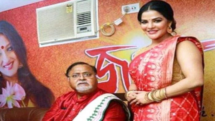 अर्पिता मुखर्जी, पार्थ चटर्जी