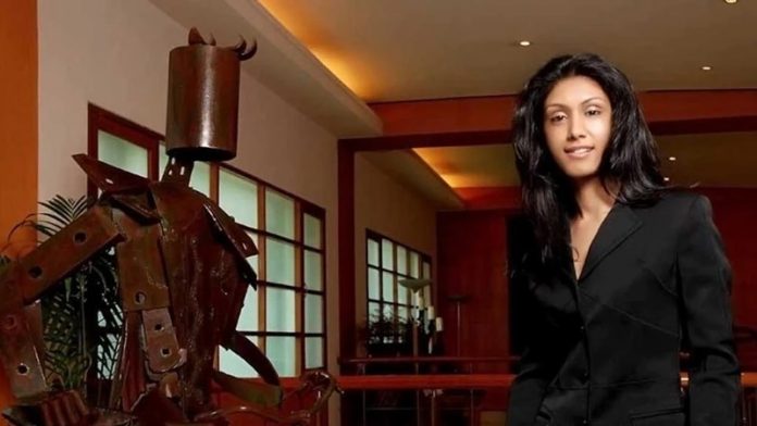 रोशनी नाडर मल्होत्रा देश की सबसे अमीर बिजनेसवुमन