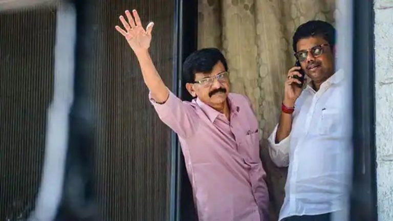 9 घंटे की पूछताछ के बाद हिरासत में लिए गए संजय राउत, ₹1034 करोड़ के घोटाले की जाँच कर रही है ED: घर में छापेमारी भी