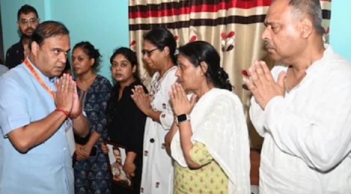विनीत बागड़िया परिजन, सीएम हिमंता बिस्वा सरमा