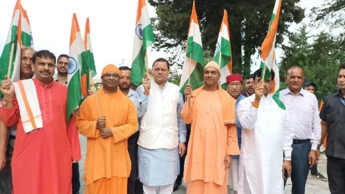 पुष्कर सिंह धामी, अद्वैत आश्रम, तिरंगा, उत्तराखंड
