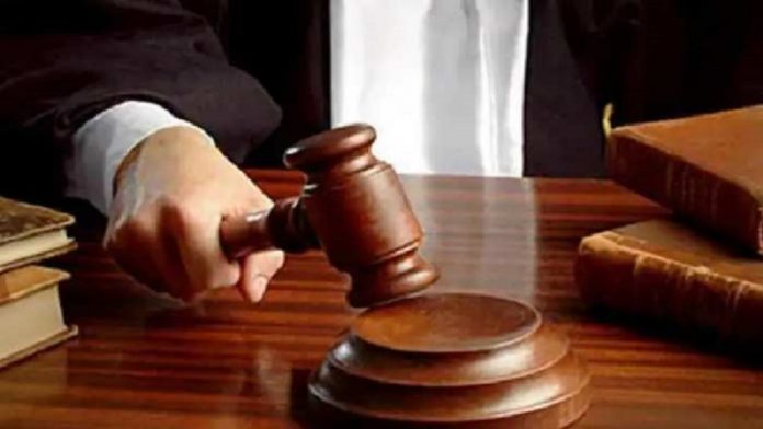 केरल कोर्ट, भड़काऊ ड्रेस, सिविक चंद्रन