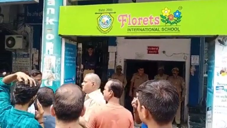 कानपुर में हिंदू बच्चों को पढ़ाया जा रहा कलमा, अभिभावकों के विरोध के बाद FIR दर्ज