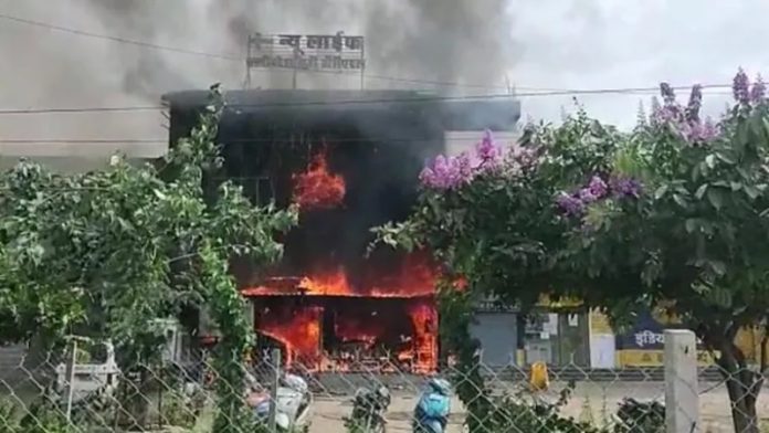 न्यू लाइफ अस्पताल शॉर्ट सर्किट आग