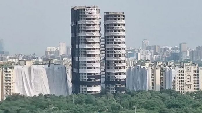 नोएडा, ट्विन टावर