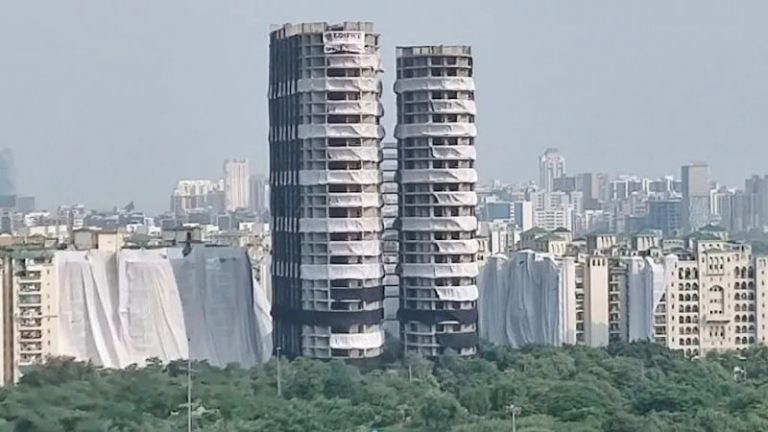 3700 किलो बारूद, 9640 छेद, 9 सेकेंड…  मलबा हो जाएगा 900+ फ्लैट वाला नोएडा का ट्विन टावर: जानिए कब, क्या, कैसे होने वाला है
