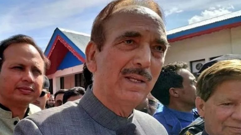 ‘गद्दार, गिरगिट, झूठा’ : गुलाम नबी आजाद के ‘आर्टिकल 370’ वाले बयान के बाद भड़का आतंकी संगठन TRF, पोस्टर जारी कर दी धमकी