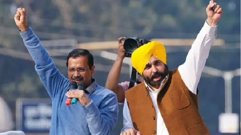 ‘पंजाब में 5 फसलों पर मिलती है MSP’: गुजरात में अरविंद केजरीवाल ने किया वादा, उधर पंजाब के किसान संगठनों ने खोला मोर्चा; कहा – बोल रहे झूठ