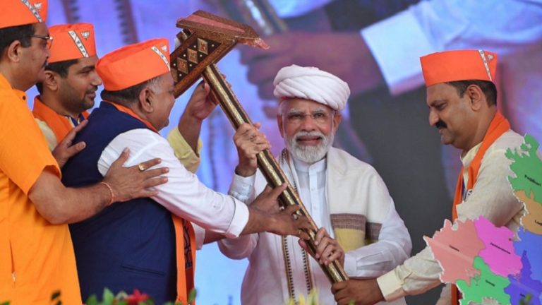 अपने ही जाल में उलझी AAP, पुराने हाल में कॉन्ग्रेस: यह मत पूछिए गुजरात कौन जीतेगा, यह जानिए कि BJP को सीटें कितनी