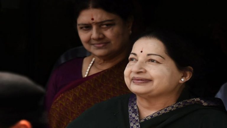 सहेली शशिकला की मर्जी से काम करते थे डॉक्टर, मौत की टाइमिंग पर भी सवाल: जयललिता की मौत पर 600 पन्नों की रिपोर्ट से तमिल राजनीति में हड़कंप