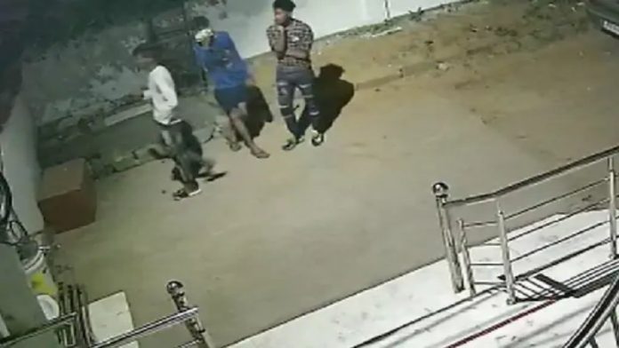 जयपुर के मंदिर में चोरी
