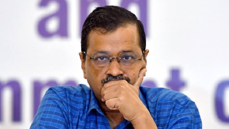 ‘भारत की करेंसी पर हो अल्लाह की भी तस्वीर’: केजरीवाल से बौखलाई कॉन्ग्रेस ने की माँग, दिल्ली के CM ने कहा था- नोटों पर चाहिए लक्ष्मी-गणेश