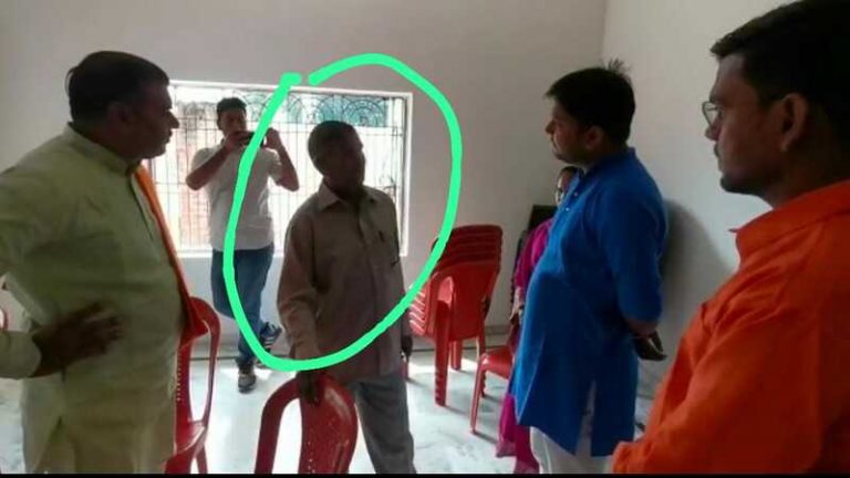 बाहर से ‘सत्संग भवन’, अंदर से चर्च: महादेव की नगरी में ईसाई धर्मांतरण के लिए ₹50000 का लालच, पादरी छोटेलाल जायसवाल को किया गया पुलिस के हवाले
