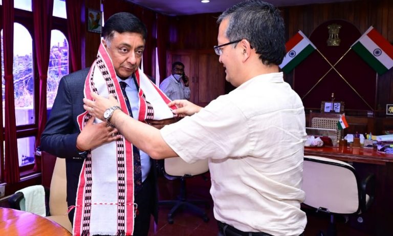 सीनियर IAS के यहाँ ‘सेक्स के बदले जॉब’: अंडमान में सरकारी बंगले पर 20 लड़कियों के आने-जाने का इंतजाम, गवाहों ने सब बता डाला