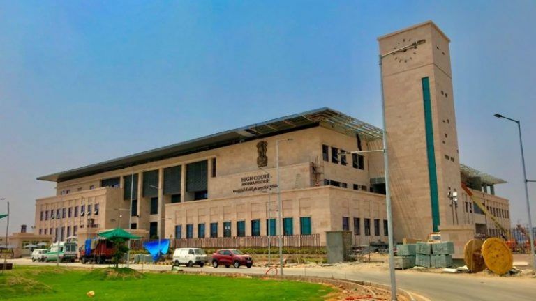 मंदिर पर कब्ज़ा करना चाहती थी आंध्र सरकार, HC ने अधिकारी की नियुक्ति करने से रोका: कहा – ये मठ का हिस्सा, न करें हस्तक्षेप