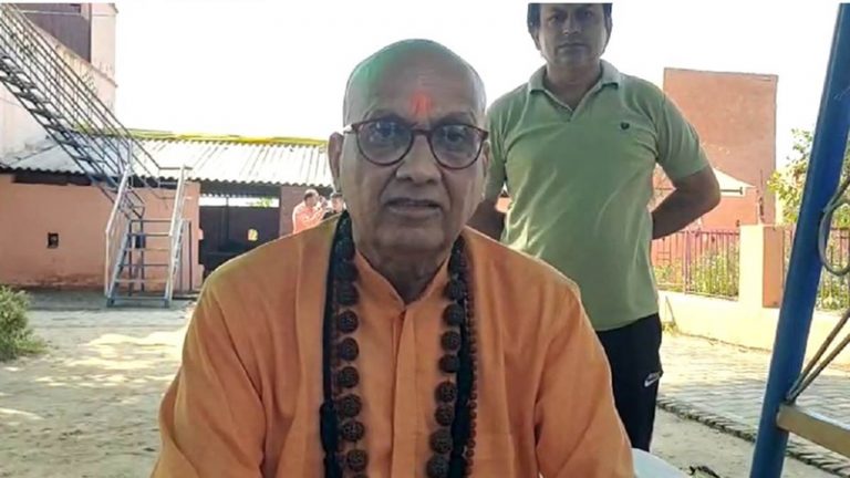 समीर शर्मा बन मंदिर में घुसा आस मोहम्मद, चाकू-पिस्टल-ब्लेड कटर मिला: महामंडलेशवर बोले- वह मुझे मार ही देता