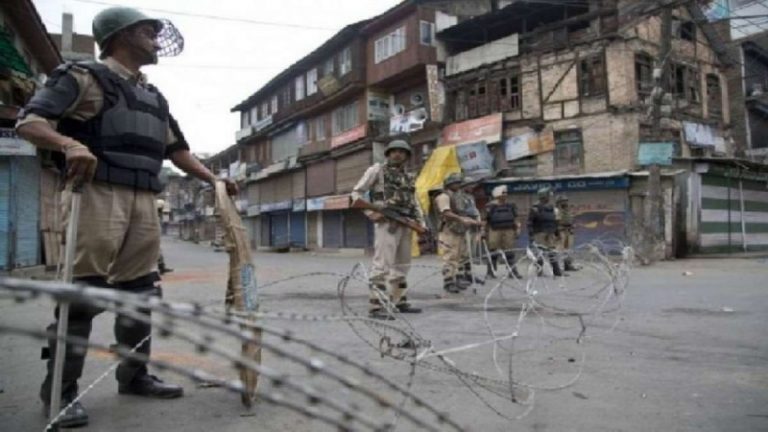 कश्मीर में अब आतंकियों ने 2 हिन्दू मजदूरों की ले ली जान, दोनों यूपी के रहने वाले: लश्कर आतंकी इमरान बशीर गिरफ्तार, इससे पहले कश्मीरी हिन्दू को मार डाला था